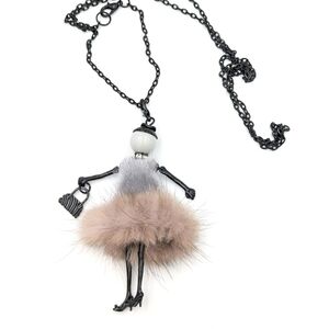 4/24$ 🌻 Long chain fur (faux?) doll woman pendant necklace